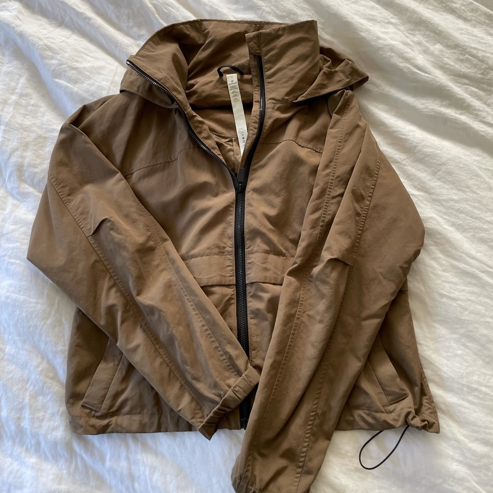 Lululemon lightweight hooded jacket
